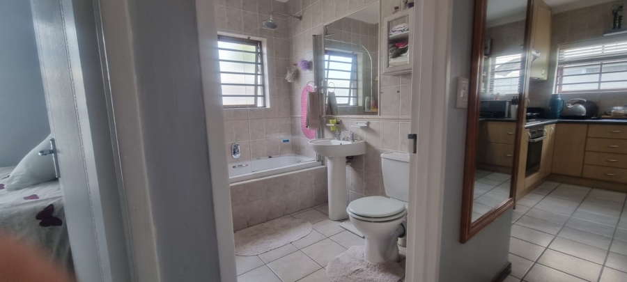 3 Bedroom Property for Sale in Parklands Western Cape